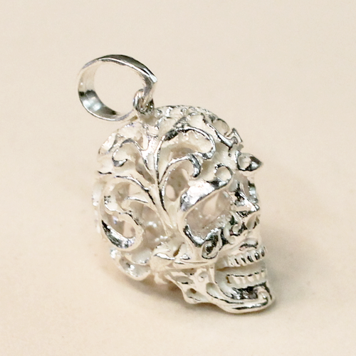 sterling silver skull pendant