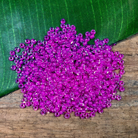 seed bead - hot pink size 6 Japanese