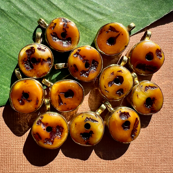 Amber 20mm Pendants - 1 Piece