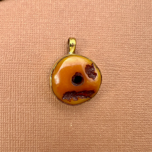 Amber 20mm Pendants - 1 Piece