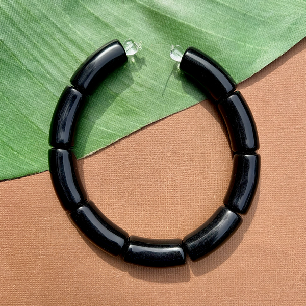 Curved Black Elbows - 25 Pieces