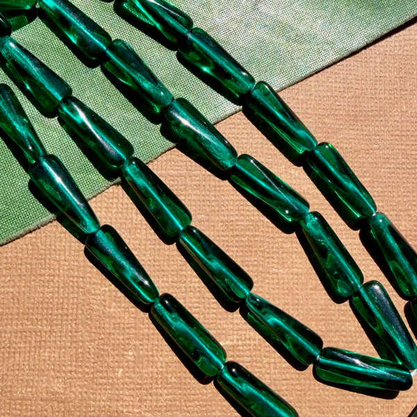 Emerald Twisted Triangle Beads - 30 Pieces
