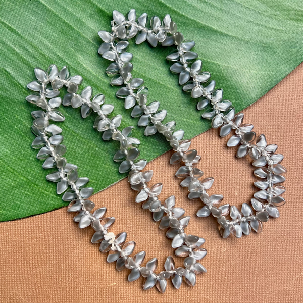Gray Glass Twisted Drop - 100 Pieces