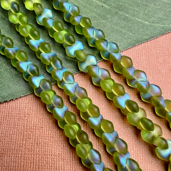 Iridescent Green Diamond Barbells - 150 Pieces