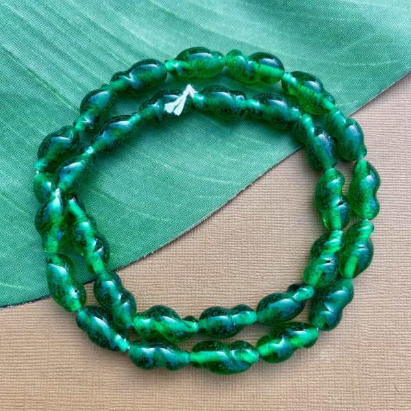 Green Twist Beads - 30 Pieces