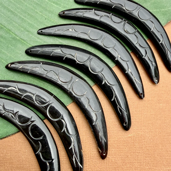 Horn Boomerang Pendants - 6 Pieces