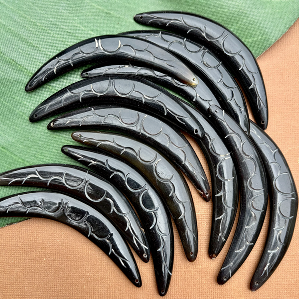 Horn Boomerang Pendants - 6 Pieces