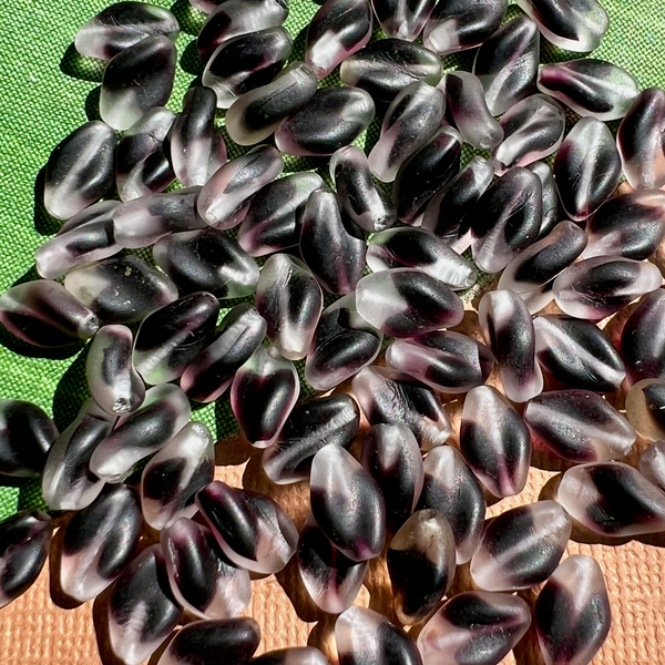 Purple & Clear Matte Twisted Diamond Beads - 50 Pieces