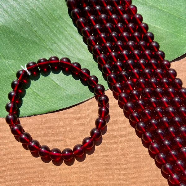 Red 10mm Round - 25 Pieces