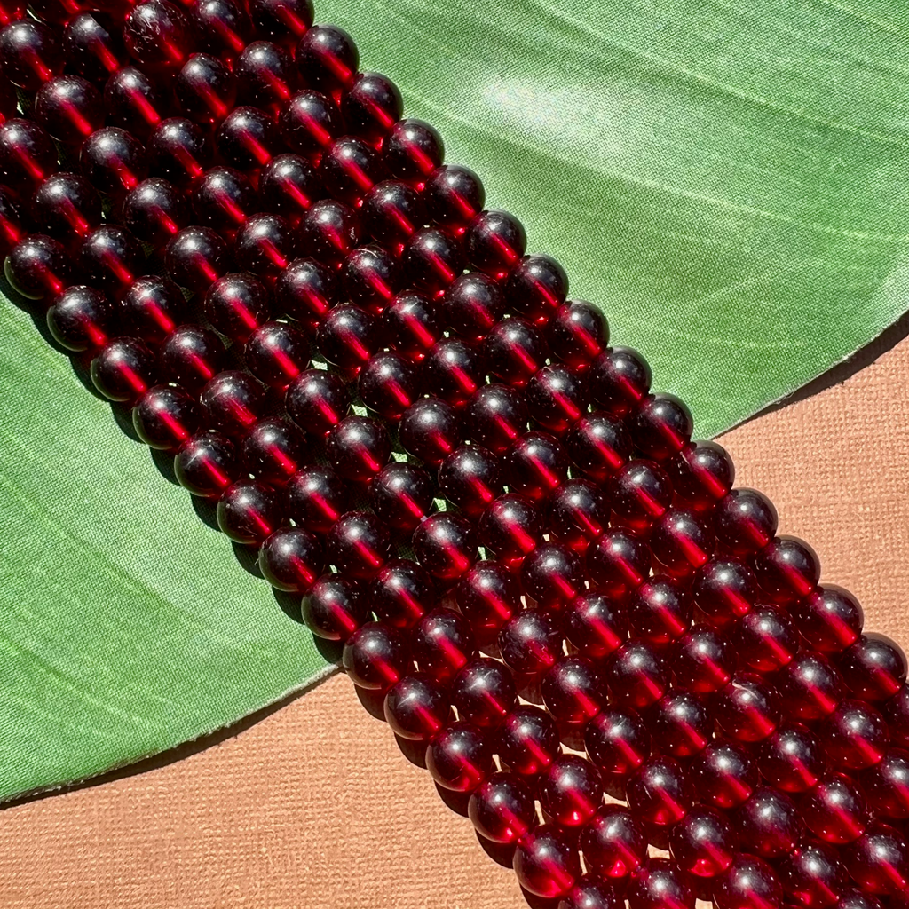 Bead R10 Red 10mm Round - 25 Pieces – Bead Goes On