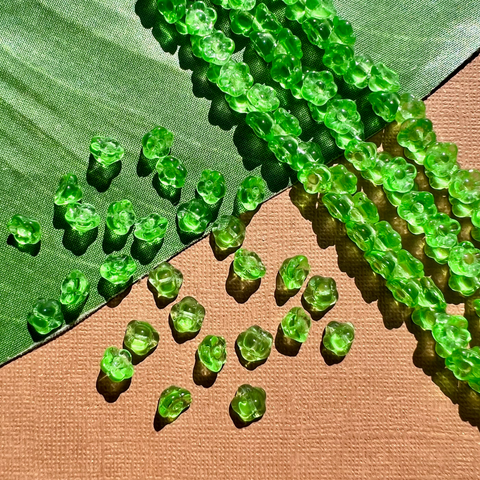 Green Flower Shank Buttons - 50 Pieces