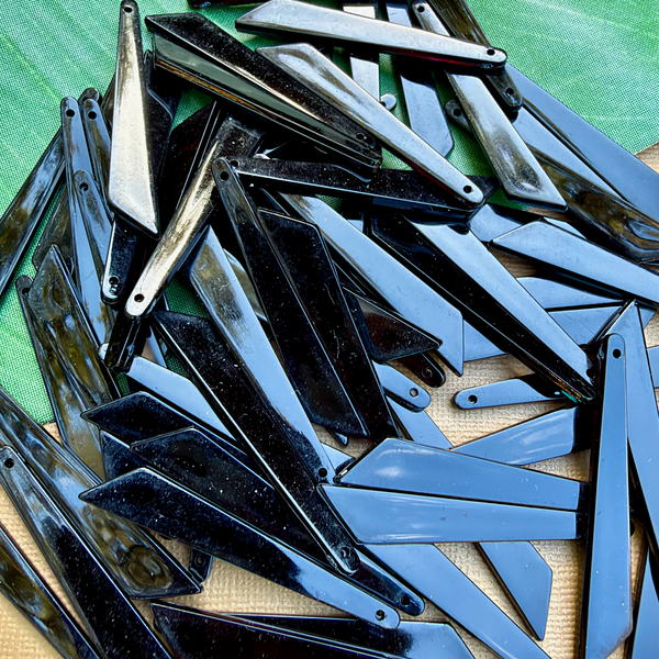 Black Shiny Spike Pendants - 50 Pieces