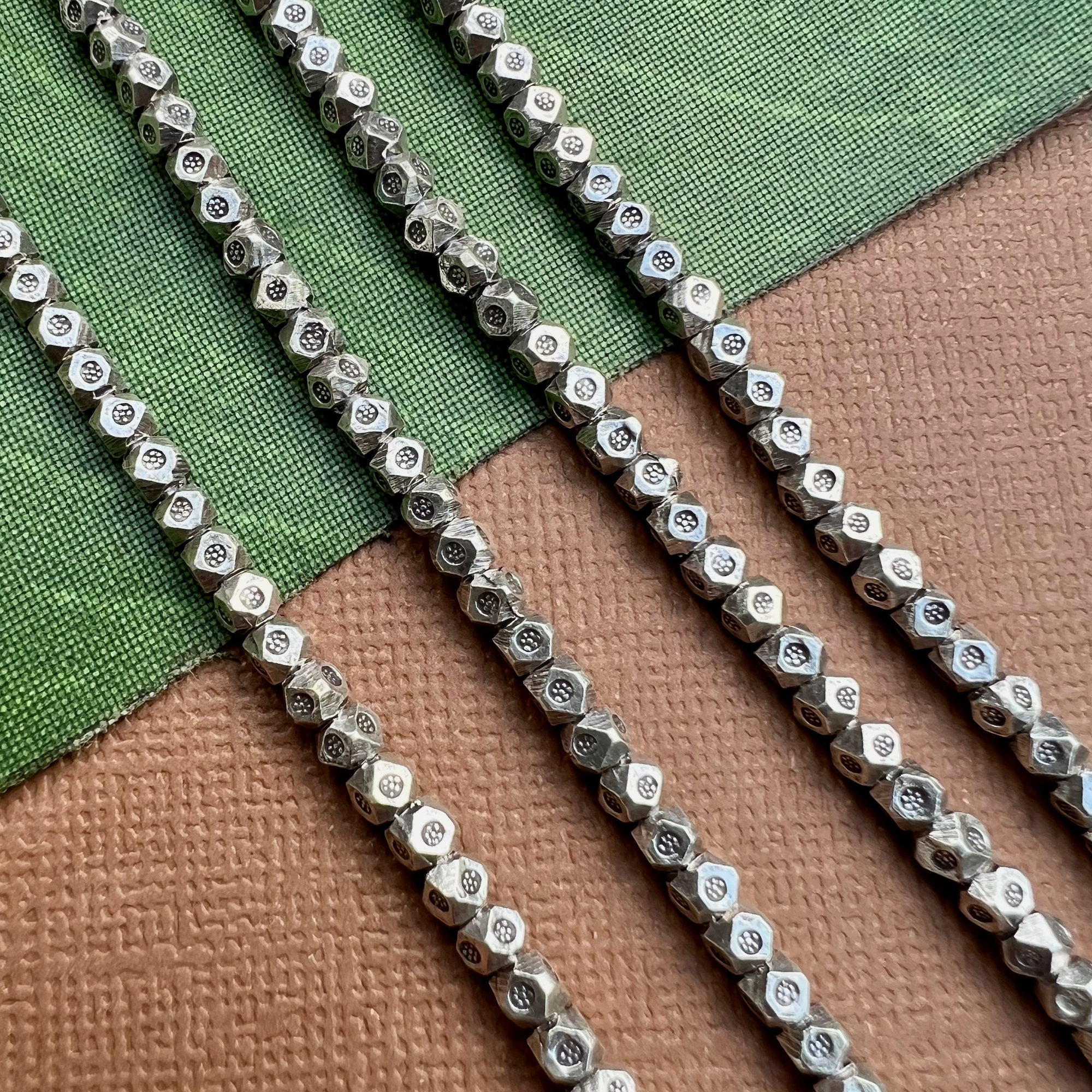 Cornerless Cube Beads - Full Strand of Faceted Ethnic Metal Spacers - The Bead Chest (2mm, Silver), Adult Unisex, Size: 2 mm