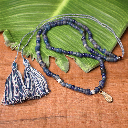 Old Tradewind Glass Bead Necklace
