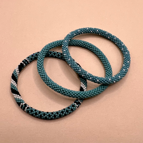Turquoise Polka Dot Beaded Bangle - Size 15 Beads