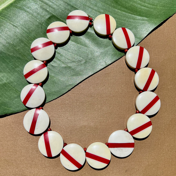 Red Striped Off-White Lucite Beads - 16 Pieces