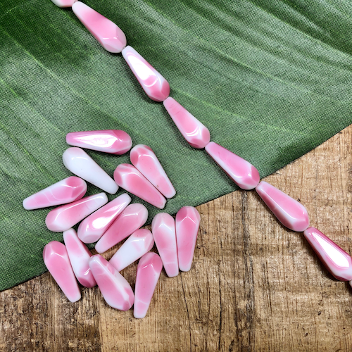 German Window Pink Teardrop Beads - 25 Pieces – Bead Goes On