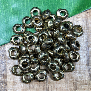 dutch gold resin beads