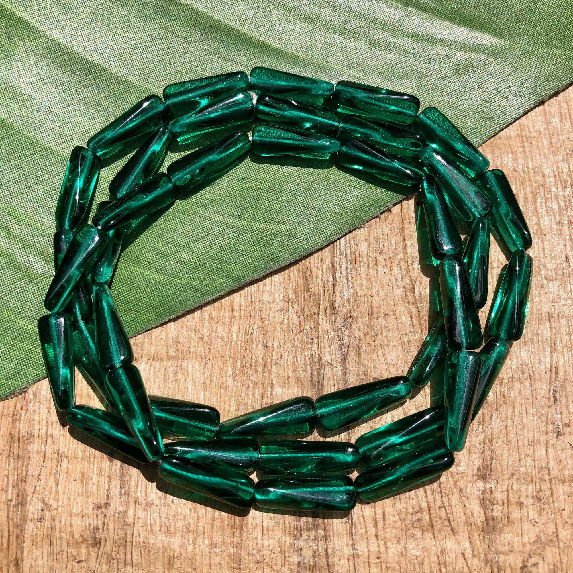 Emerald Twisted Triangle Beads - 40 Pieces