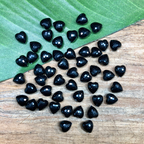 Faceted Black Hearts - 50 Pieces